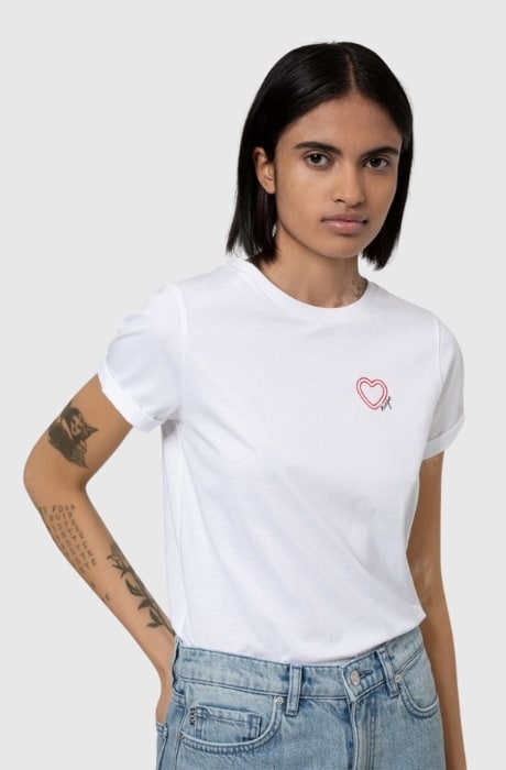 Women's The Slim Tee_8 T-Shirt